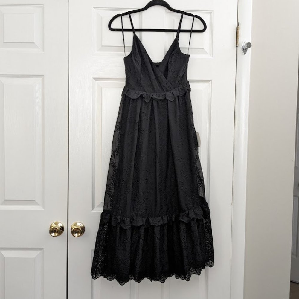 LULUS Black Eyelet Tiered Midi Dress XS (NWT) - Picture 3 of 9